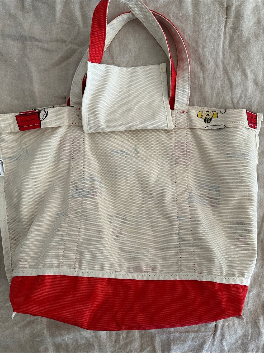 Uniqlo Red and Cream Peanuts Comic Canvas Tote - Picture 11 of 13